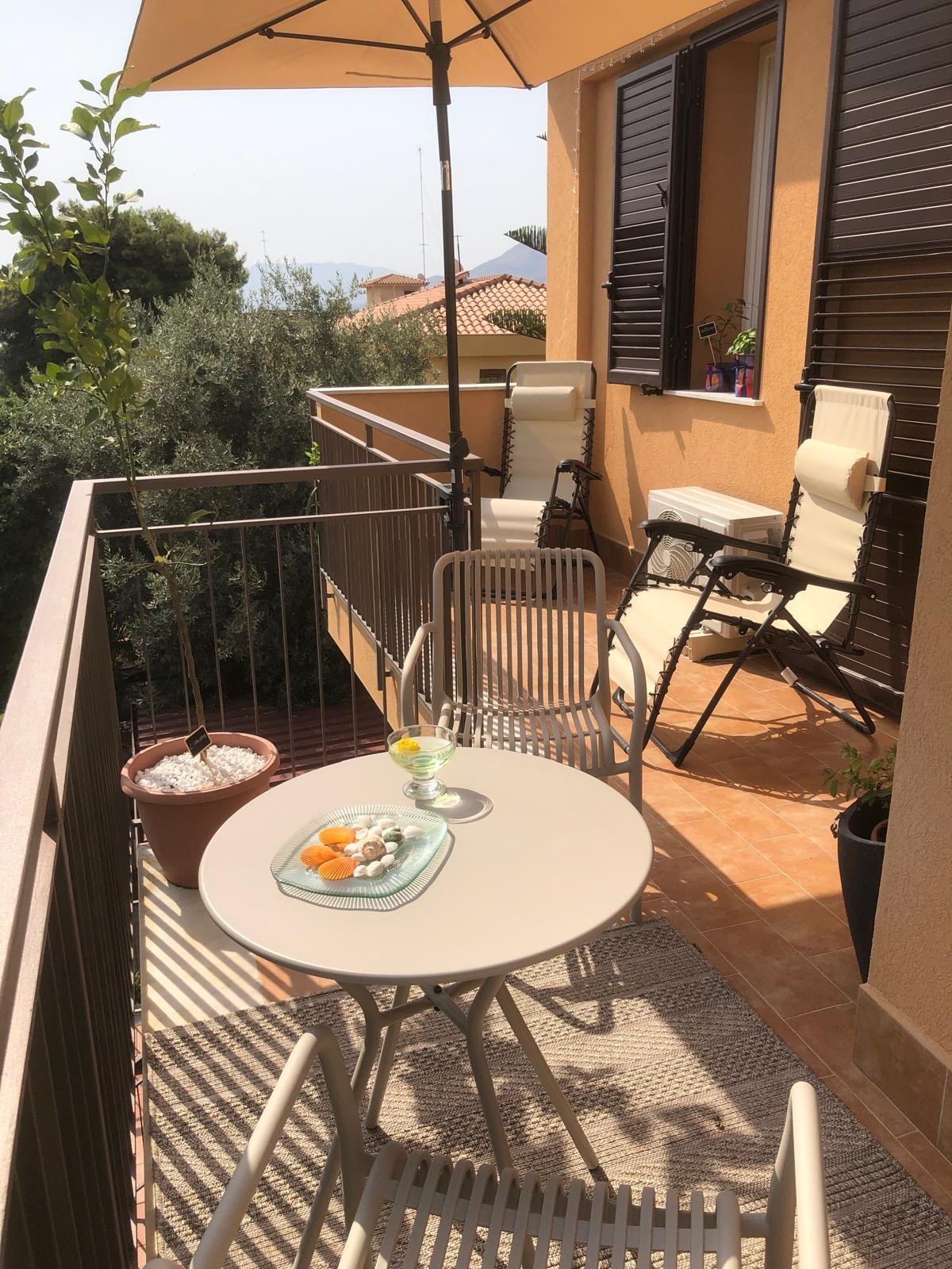 Gli esterni della casa 2